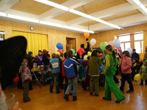 19.02.09-kinderfasnachtnwl179.jpg